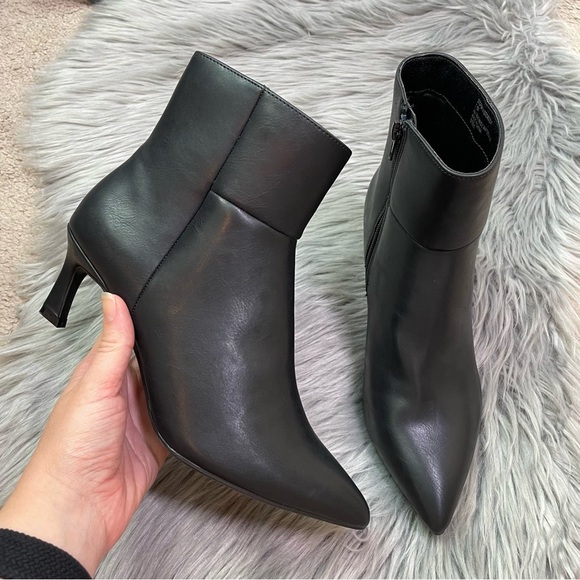 New Steve Madden Madden Girl Stormy Pointed Toe Ankle Boots Black Women’s 7.5 - Picture 1 of 8